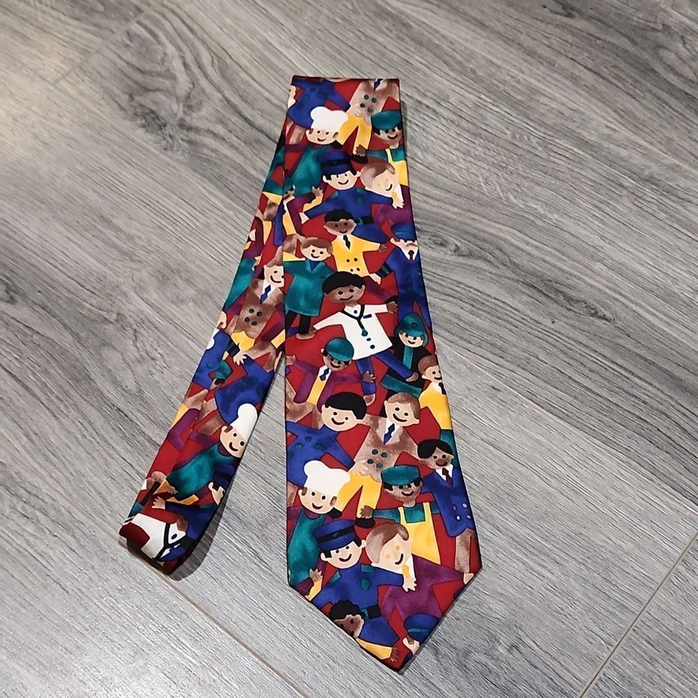VINTAGE EUC Save The Children Polyester Mens Tie